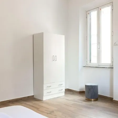 Apartment Serendipity Vatican Door House