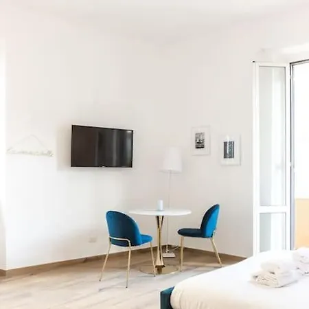 Apartment Serendipity Vatican Door House *